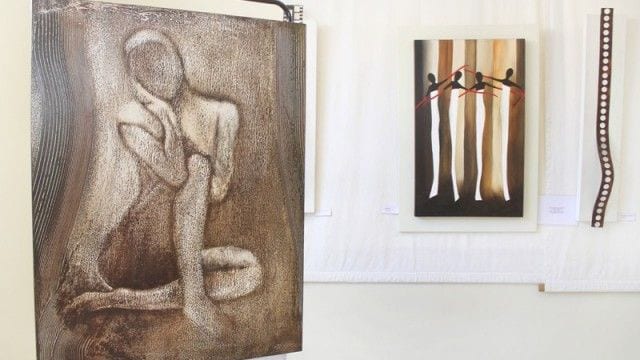 uma das obras de adelia sena em mostra na sociedade de medicina1 e1409769799786