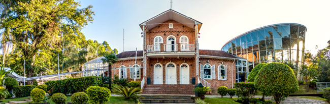 Antigo Chalé dos Ingleses ganhou projeto arquitetônico de Rogério Mascarenhas para abrigar o clube