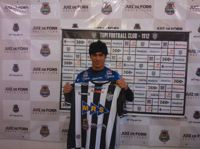 Tupi apresenta novo jogador 2 Wallace Mattos