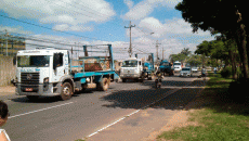Caçambeiros fazem nova manifestação no Centro 2 cacambeiros olavo 2