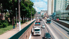 Caçambeiros fazem nova manifestação no Centro 3 cacambeiros olavo 4