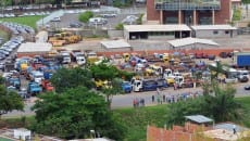 Reunião termina sem definição de novo bota-fora 1 cacambeiros.jpg olavo