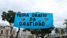 Mesmo com chuva, juiz-foranos comparecem à Feira da Gratidão 5 feira da gratidão 3