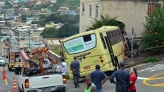 Ônibus invade casa no Jardim de Alá 5 acidente itamar olavo 5