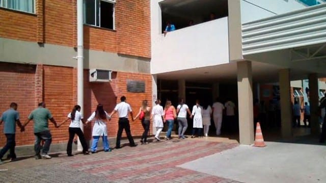 Maternidade recebe abraço solidário 7 hmtj olavo 4