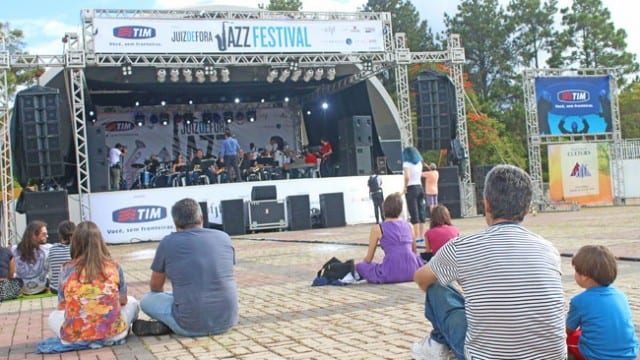 jazz dentro leo