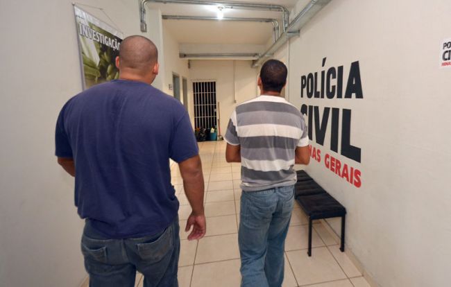 Polícia Civil prende homem suspeito de atuar em disque-drogas 1 2340591431