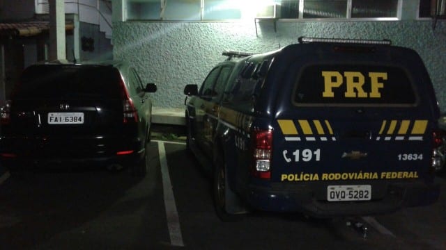 Casal é preso com documentos falsos na BR-040 1 IMG 0115