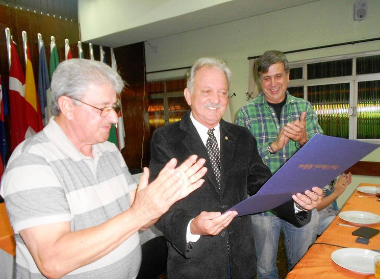 Coluna CR - 04-01-2015 16 aconteceu6