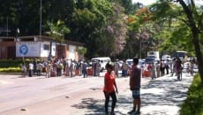Terceirizados fazem novo protesto no campus da UFJF 1 protesto guilherme 2