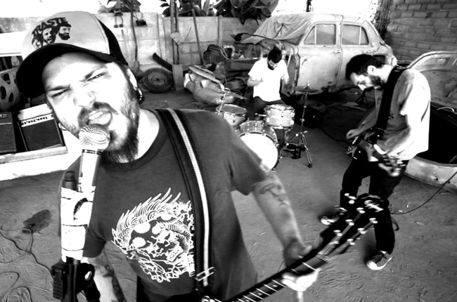 Banda Traste leva ao festival a pegada e a fúria do punk rock  (Foto: Divulgação)