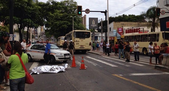 Mulher morre após ser atropelada por ônibus na Rio Branco 2 atropelamento fernando 1 e1425418792622