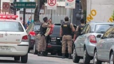 Bandidos arrombam agência da Caixa em São Mateus 4 caixa6