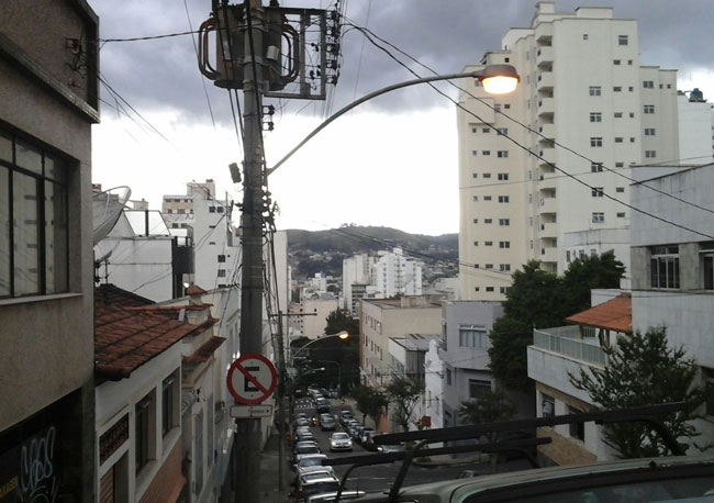 Problema também foi registrado na Rua Fernando Lobo, no Centro (Foto: Elizângela Amorim)