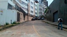 Moradora reclama de dificuldade de manobra no Bom Pastor 4 irineu marinho sem credito 4