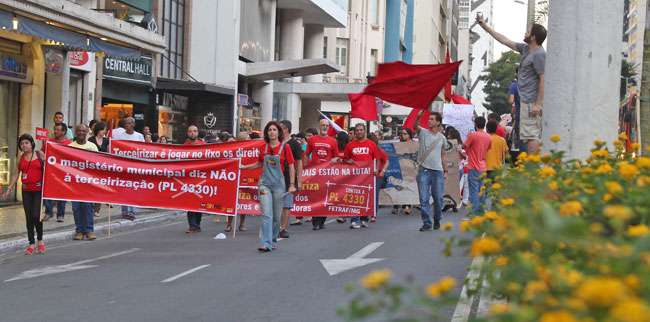 protesto interna couri