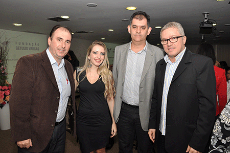 Coluna CR - 24-05-2015 6 dom14