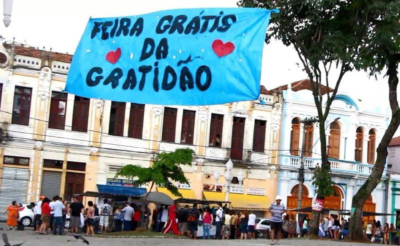 No ano passado, apesar da chuva, cerca de 300 pessoas circularam pela feira (Foto: Arquivo/Leiliane Reis)