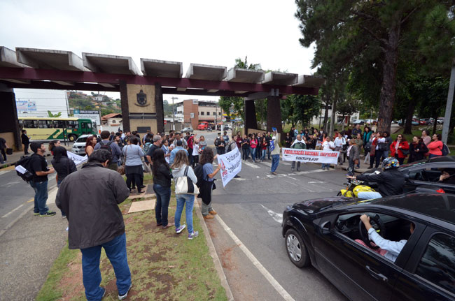manifesta_olavo