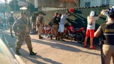 PM encontra arma, drogas e mais de 300 frascos de loló em chopada na Cidade Alta 3 chopada divulgacao pm 1