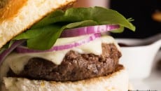 Tem mais sabor 1 African Burguer Assunta