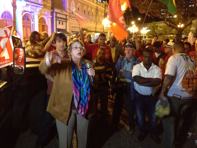 Manifestação contra o impeachment em JF - cobertura em tempo real 4 margo