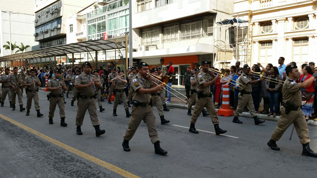 Desfile de 7 de Setembro na Rio Branco 11 desfile-PM