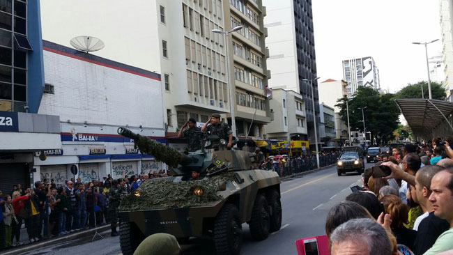 Desfile de 7 de Setembro na Rio Branco 10 desfile-viaturas