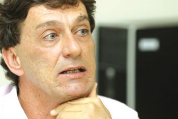 Adilson Stolet deixa Secretaria de Saúde 2 a saida de stolet foi articulada pela bancada mineira do pmdb que voltou a ganhar espaco em brasilia fernando priamo