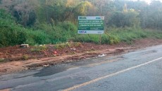 Motorista reclama de buracos deixados em via pública após obra da Cesama 4 buraco borboleta 3