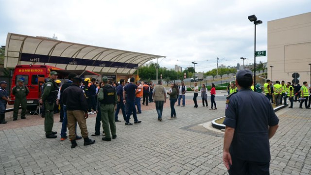 Simulação de ocorrências mobiliza cerca de 150 pessoas em shopping 1 simulacao olavo