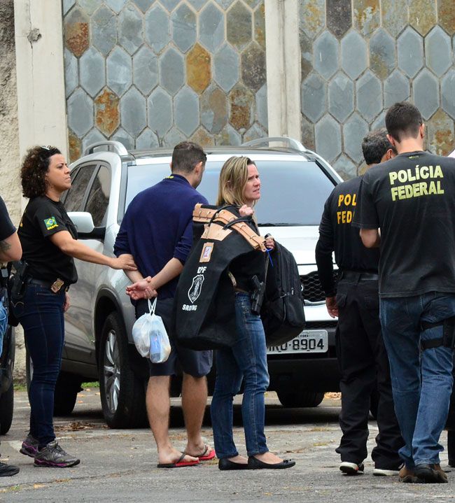 Fraude milionária desmantelada 3 suspeita da policia federal que realizou prisoes e cumpriu mandados de busca no centro em sao mateus e bom pastor e de que organizacao movimentou r 20 milhoes em 20 meses olavo prazeres20 10 15