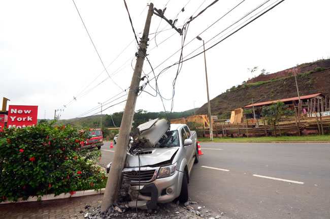 PM registra 4 acidentes e uma morte nas ruas de JF no feriado 2 acidente-na-deusdedit-olavo