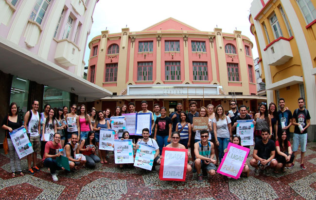 Ação foi realizada por alunos do curso de Arquitetura e Urbanismo da UFJF (Foto: Fernando Priamo/06-11-15)