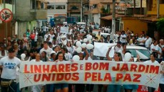 Moradores dos bairros Bom Jardim e Linhares fazem passeata pela paz 1 passeata thiago 360