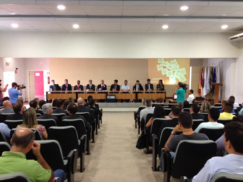 Apresentação ocorreu na sede da 4ª Região Integrada de Segurança Pública, no Nova Era (Foto: Fernando Priamo/21-12-15)
