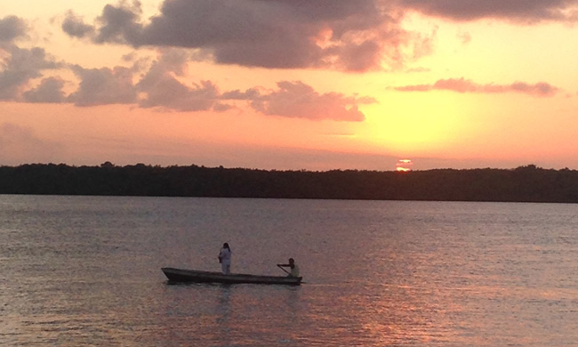 F8: Há mais de 15 anos, Jurandy do Sax toca o Bolero de Ravel no pôr-do-sol do Jacaré 