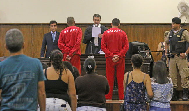 Sentença foi lida pelo presidente do Tribunal do Júri, juiz Paulo Tristão Machado (Foto: Leonardo Costa/22-01-16)