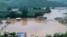 Forte chuva na madrugada causa estragos em cidades da região 7 sao joao da serra Simone Aparecida De Souza Oliveira
