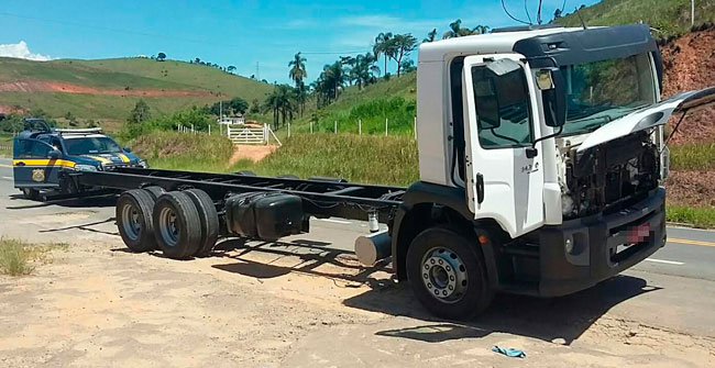 Foto: Divulgação/PRF caminhao-apreendido-divulgacao-prf-2