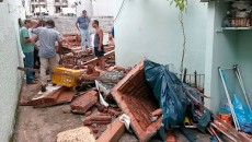 Temporal alaga casas e causa estragos pela cidade 4 casa cascatinha marcelo