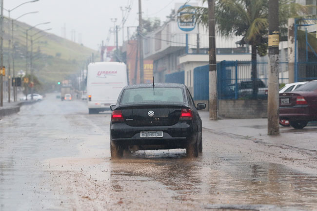 Chuva atinge quase 10% do previsto para o mês 1 (Foto: Fernando Priamo)