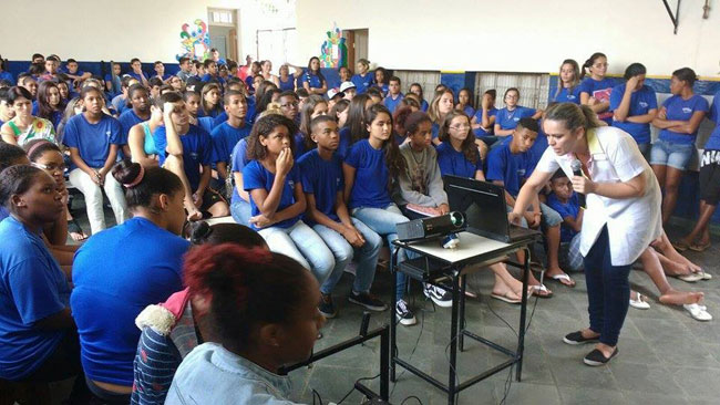 Escolas da região se mobilizam contra o Aedes 2 Antes de ganharem as ruas, estudantes foram orientados sobre a dengue, a chikungunya e o zika vírus (Foto: Divulgação/Escola Estadual Olympio Araújo)