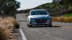 Hyundai Elantra ganha sexta geração e adota tendência de fastback 3 vi230216 01