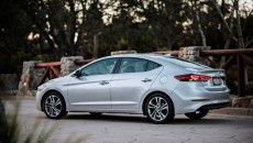 Hyundai Elantra ganha sexta geração e adota tendência de fastback 2 vi230216 04