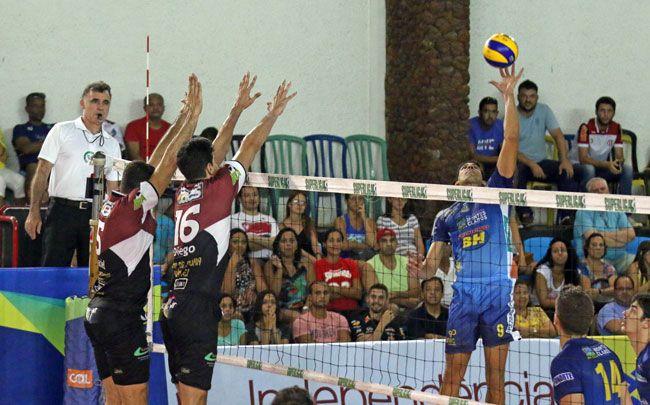 No tie-break, JF Vôlei perde para o Montes Claros 1 volei_leo_interna