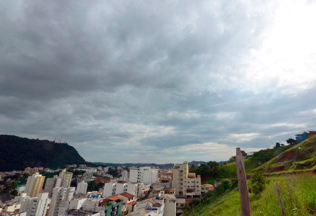 Fim de semana com temporais e queda de temperatura em JF 2 tempo-olavo-1