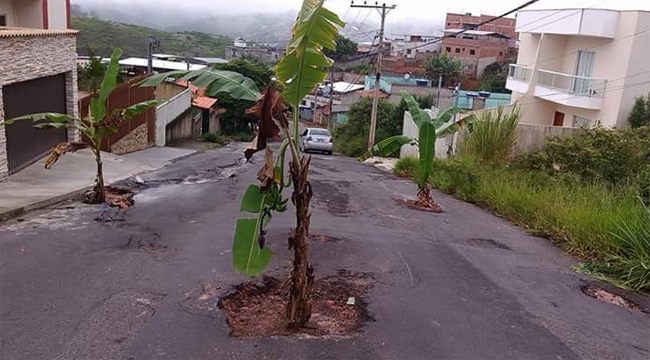 Protesto inusitado foi feito no início da semana passada (Foto do leitor Daniel Machado)