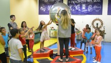 Centro de Ciências recebe exposições, tabela periódica interativa e lançamento de livros 3 expo marcelo 6