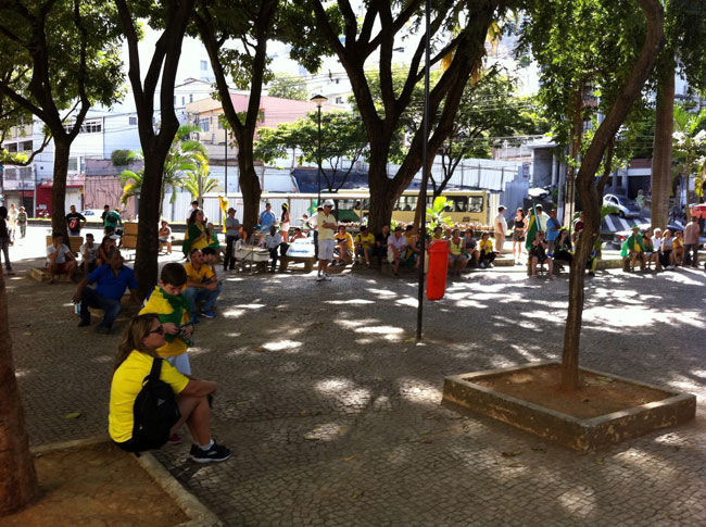 Câmara aprova abertura de impeachment de Dilma; veja como foi a repercussão em Juiz de Fora 46 sao mateuis7
